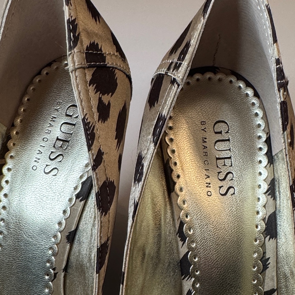 Y2K Guess by Marciano Animal Print Bow Heels Size 7 Peep Toe Party - Picture 2 of 5
